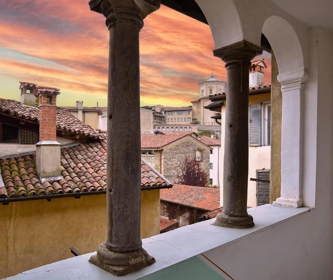 Appartamento PURA VIDA Città Alta Bergamo